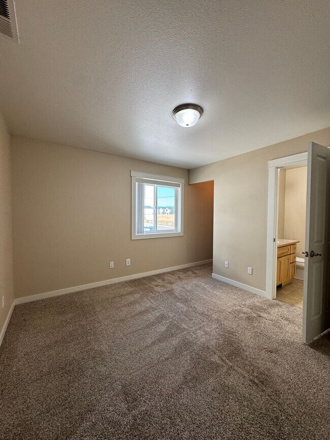 Building Photo - Cambridge Place I - 2241