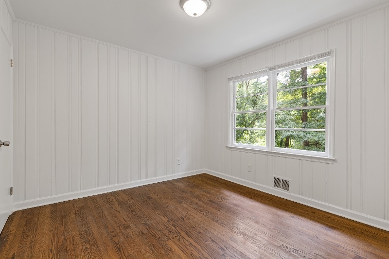 Building Photo - 1982 Rena Cir SW