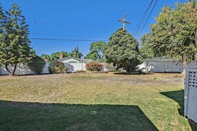 Building Photo - 9239 Bonavista Ln