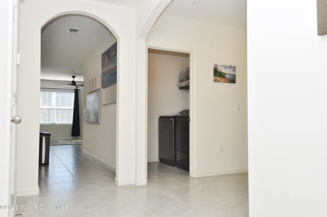 Building Photo - 180 Hammock Rd SE