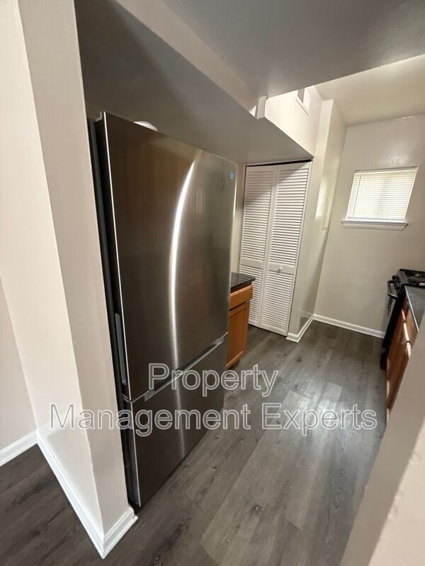 Building Photo - 2110 N Culpeper St