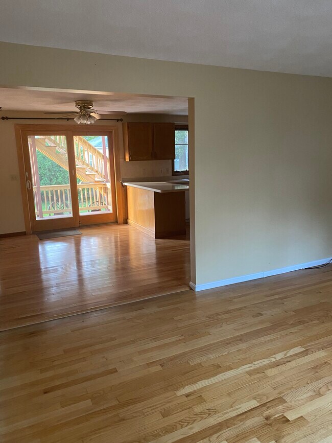 Building Photo - 88 11th St