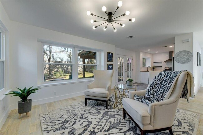 Building Photo - 4602 Everest Ln