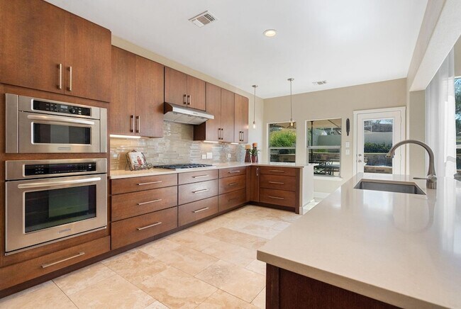 Building Photo - 7829 Oteka Cove