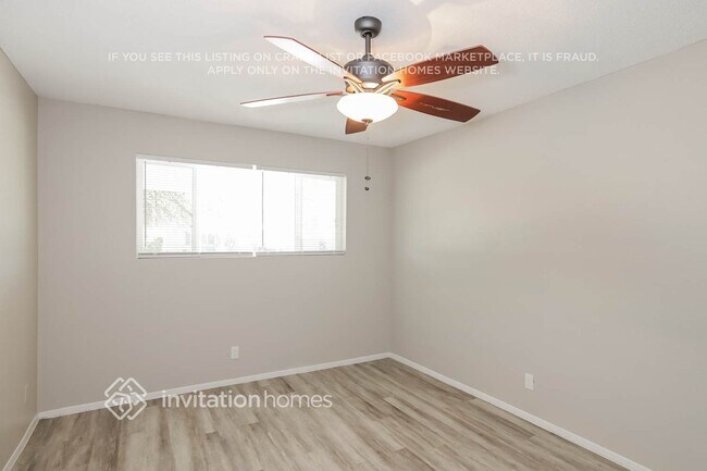 Building Photo - 3114 W Charter Oak Rd