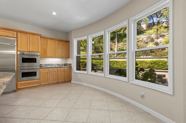 Building Photo - Elegant 5-Bedroom Carmel Valley Home with ...