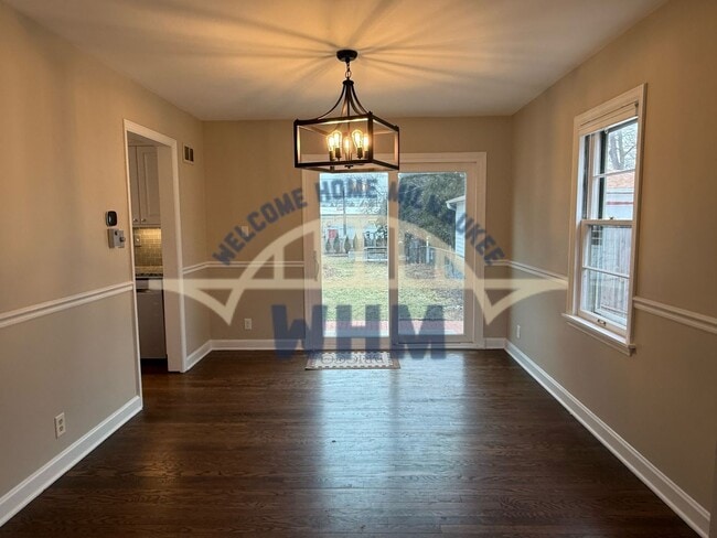 Building Photo - 6225 N Lydell Ave