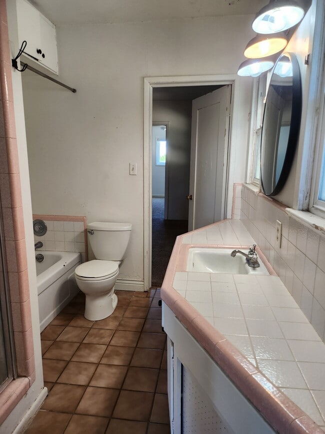 Building Photo - 22337 E Huntsman Ave