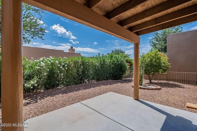 Building Photo - 3781 S Avenida de Encino