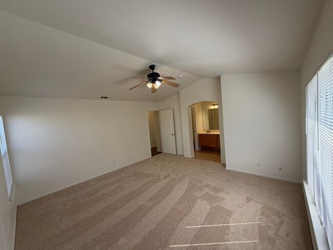 Building Photo - 1424 Via Rosa