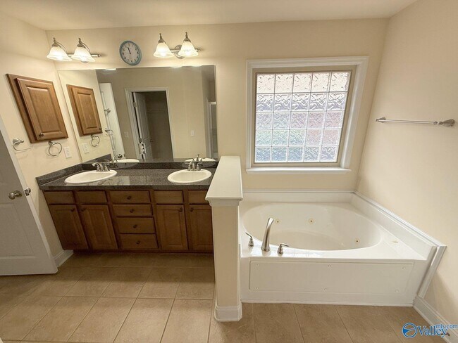 Building Photo - 235 Crab Orchard Dr