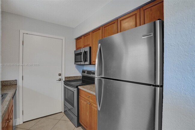 Building Photo - 8475 SW 94th St