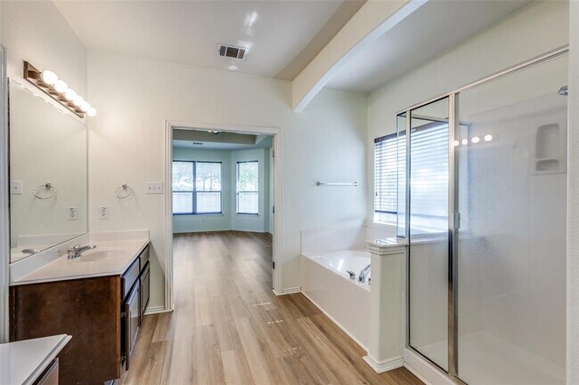 Building Photo - 20428 Crooked Stick Dr