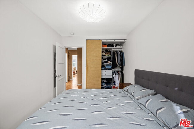 Building Photo - 2340 Abbot Kinney Blvd