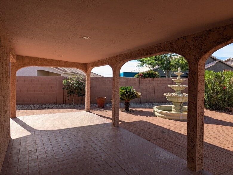 Building Photo - 9287 E Shasta Dr