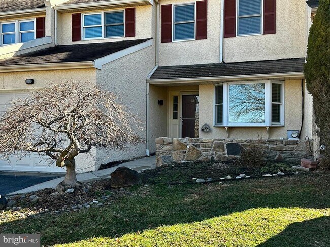 Building Photo - 18 Dundee Mews