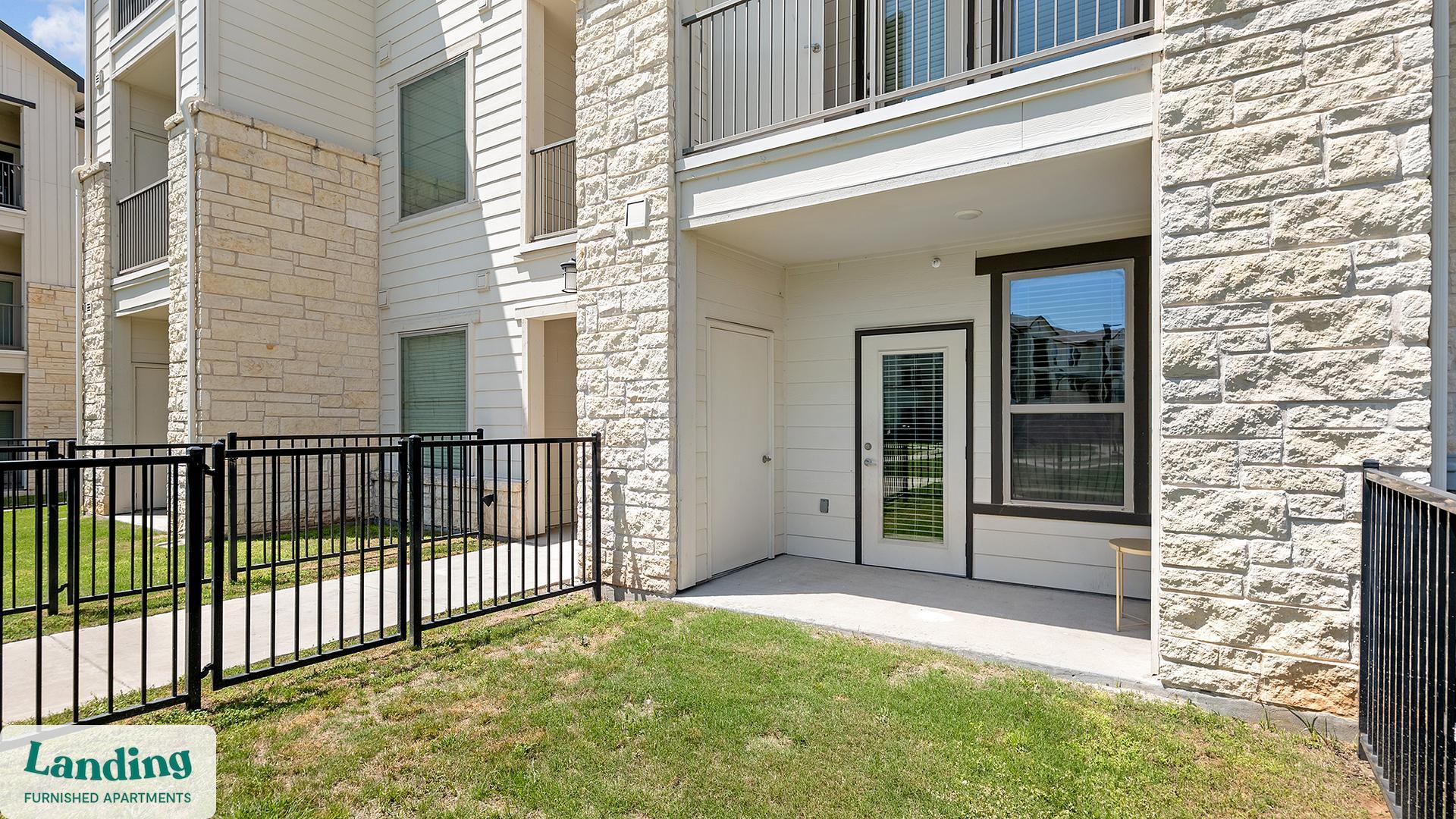 Building Photo - 12500 Shadowglen Trce