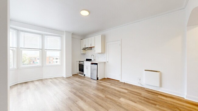 Building Photo - 17 Hermann St