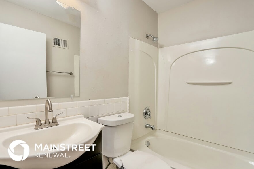 Building Photo - 2366 Wesford Dr