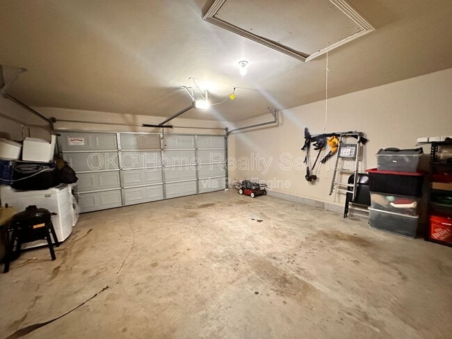 Building Photo - 4122 Bonaparte Blvd