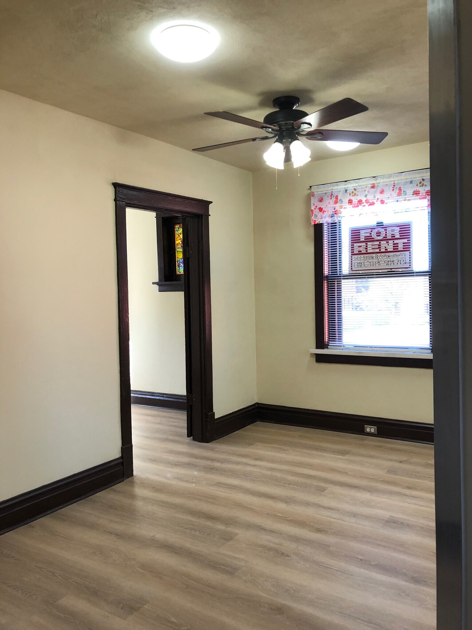 Entrance to big bedroom - 1308A Tower Grove Ave