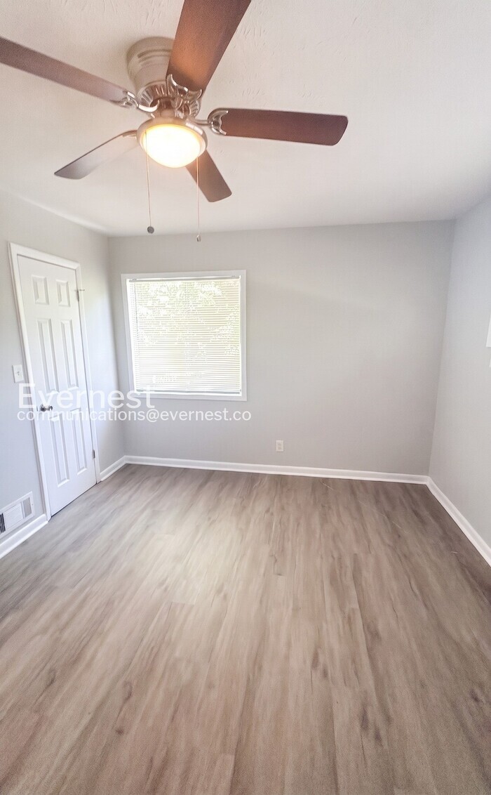 Building Photo - 6437 Maddox Rd