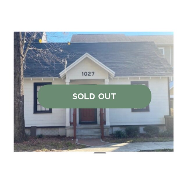 H1027-SOLD OUT - Lyons Corner
