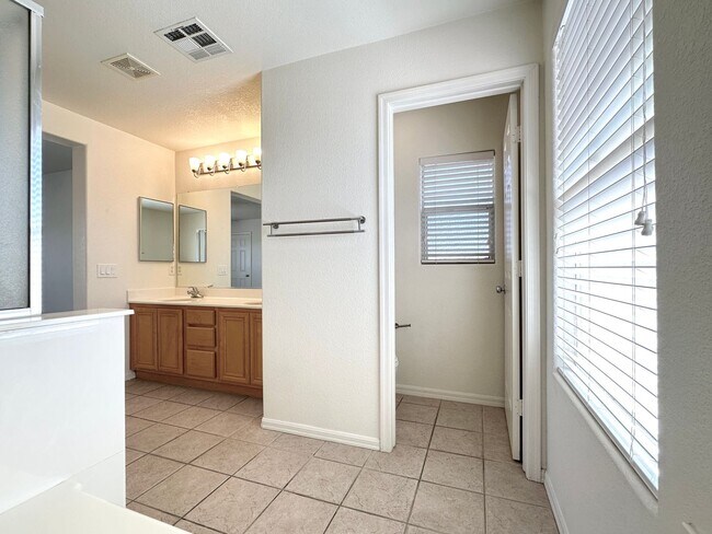Building Photo - 11238 Tribiani Ave