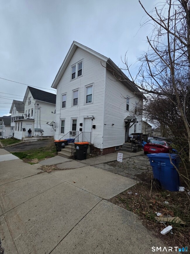 Building Photo - 49 Springdale Ave