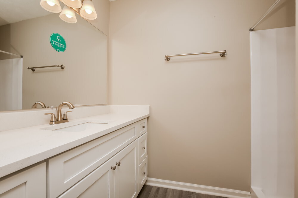 Building Photo - 209 Lexington Dr