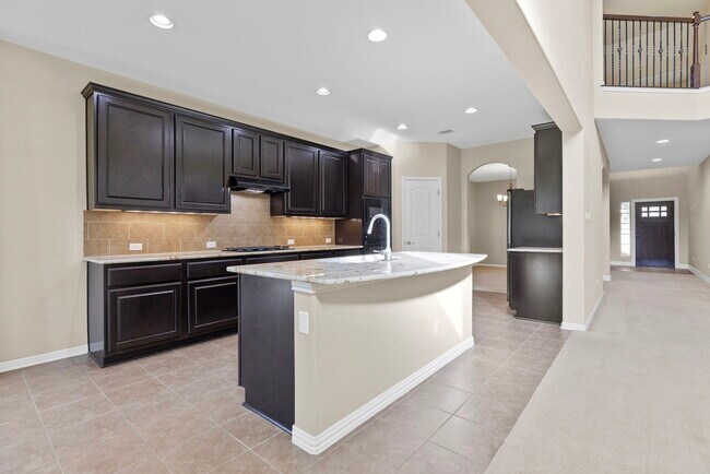 Building Photo - 2406 Sweetwater Ln