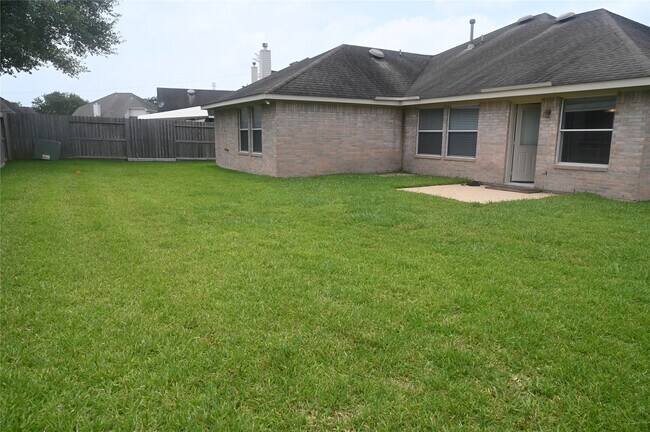 Building Photo - 5755 Lightstone Ln