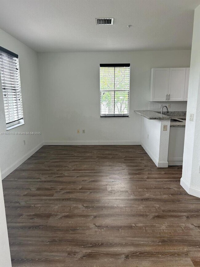Building Photo - 4465 SW 160th Ave