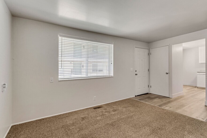 Building Photo - 2115 E 3300 S