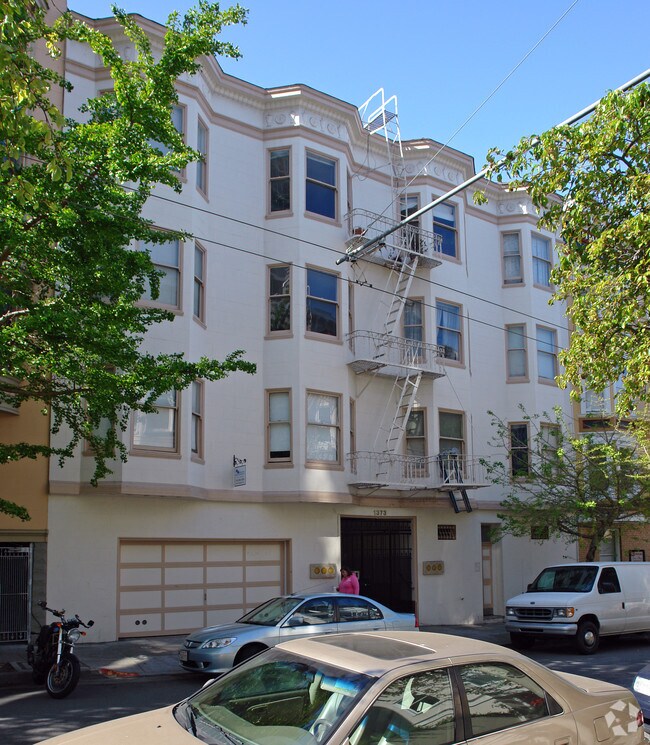 Primary Photo - 1373 Clay St