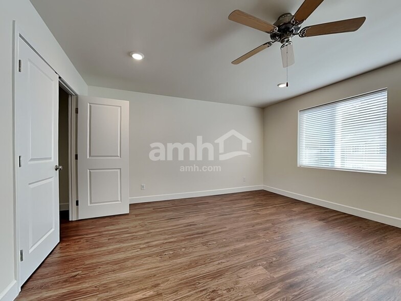 Building Photo - 9253 Shootingstar St SE