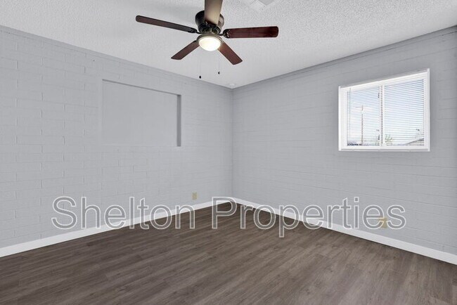 Building Photo - 6022 S 3rd St