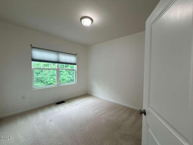 Building Photo - 6009 Beale Loop