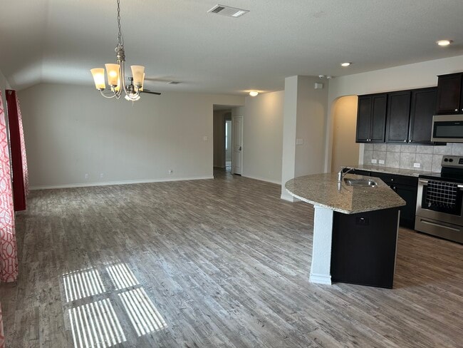 Building Photo - 216 Grand Rapids