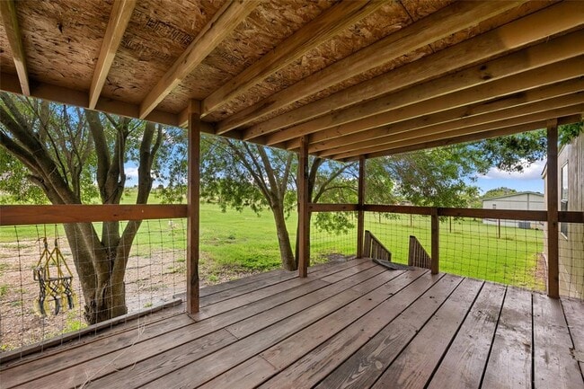 Building Photo - 360 Shady Oaks Dr
