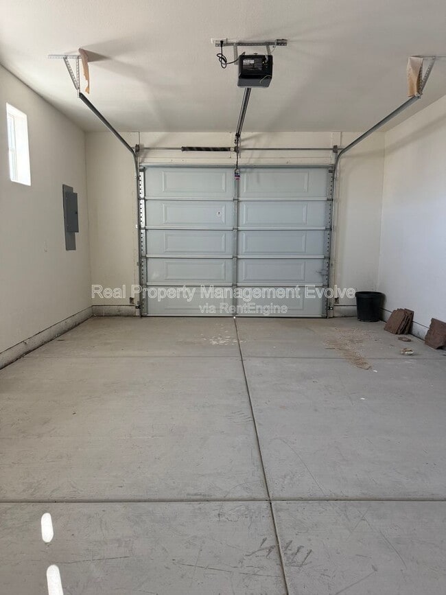 Building Photo - 22536 W Huntington Dr