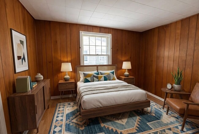 Building Photo - Updated 3BR Home with Garage and Fenced Yard