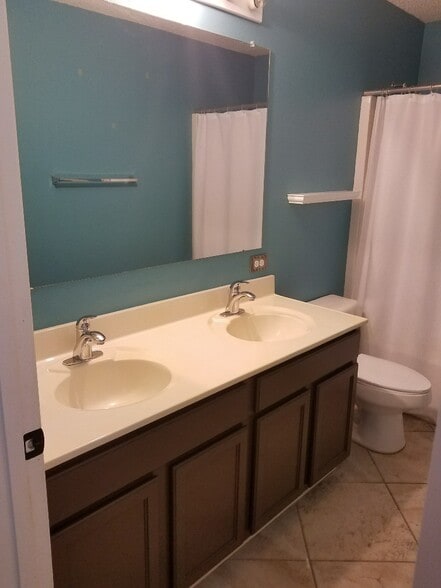 2nd Bath - 6289 Freeport Dr