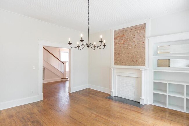 Building Photo - 208 N Guthrie Ave