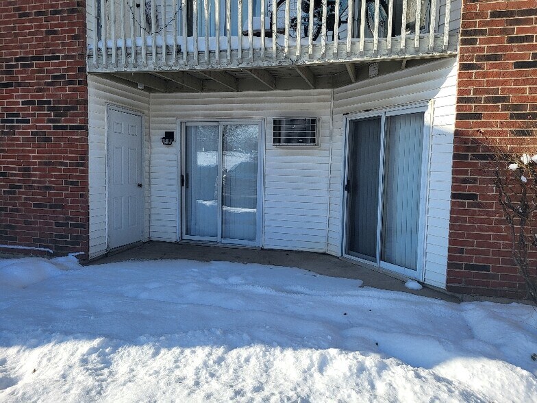 Building Photo - 1371 Cunat Ct