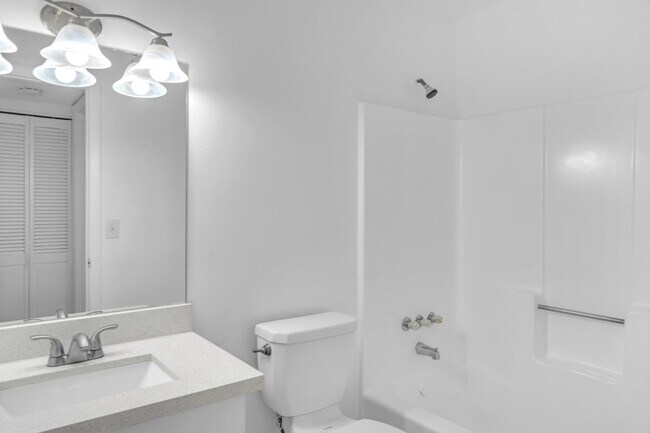 Building Photo - 7951 Southgate Blvd