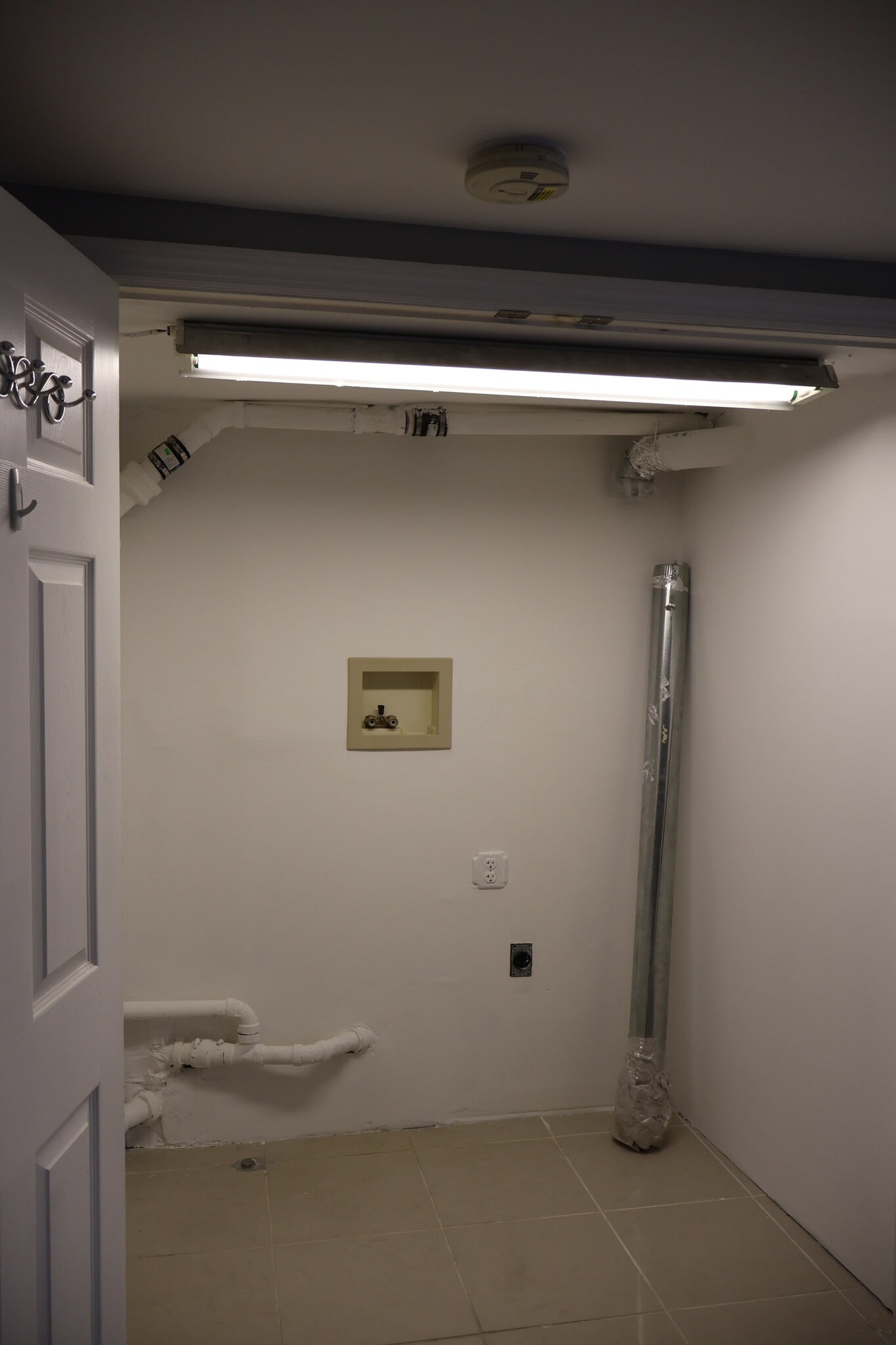 laundry room - 31 Towers St