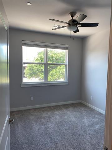 Building Photo - 829 Emerling Dr