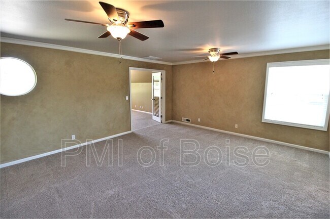 Building Photo - 1485 E Feather Nest Dr