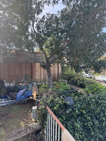 Building Photo - 105 S 32nd St